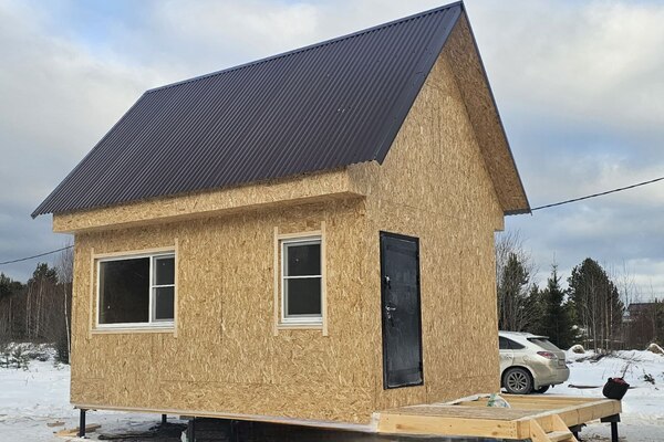 дом 4 на 6 метров. с мансардой 3 на 6 метров. билимбай снт 105 - Дачное строительство | Окна, балконы, лоджии